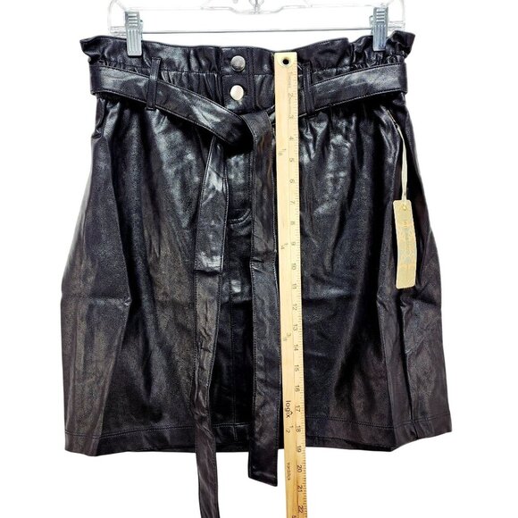 Black Faux Leather High-Waisted Belted Mini Skirt By Iris Size L - Picture 7 of 9